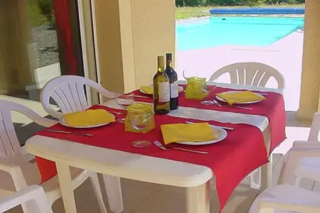 La Croix Blanche, Villa panoramique au bord de la piscine - Photo 10