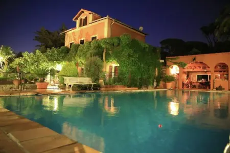 Villa Les Parasols, Manoir à Fréjus avec piscine privée - Photo 6