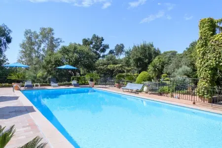 Villa Les Parasols, Manoir à Fréjus avec piscine privée - Photo 10