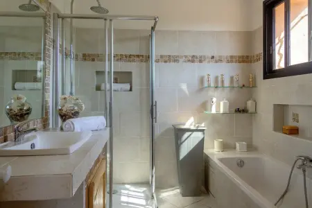 Villa Les Parasols, Manoir à Fréjus avec piscine privée - Photo 21