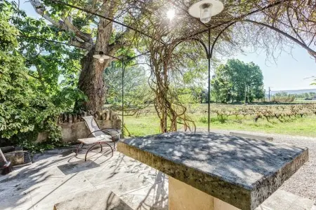 Le Mûrier, Gîte à Oppède au milieu des vignes - Photo 9