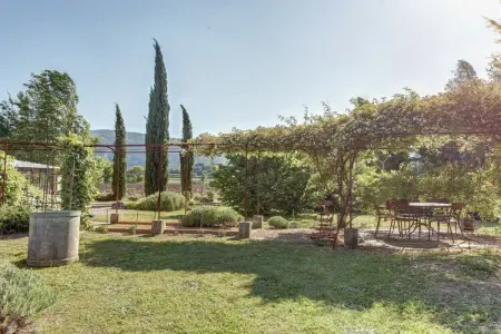 Le Tilleul, Gîte à Oppède avec Piscine Partagée - Photo 11