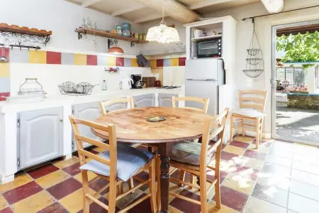 Le Tilleul, Gîte à Oppède avec Piscine Partagée - Photo 15