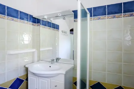 Villa l'Anthémis villa 5 pieces piscine commune, Maison à Bormes-les-Mimosas près de la mer - Photo 23