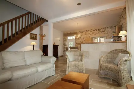La Maison d'Amis du Bouc, Chalet de charme avec piscine - Photo 10