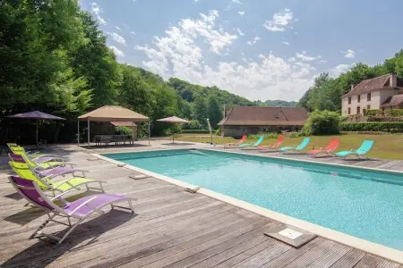 Moulin du Bouc, Maison de vacances près de la rivière avec piscine - Photo 7