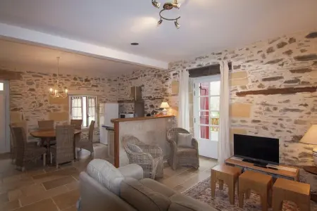 Moulin du Bouc, Maison de vacances près de la rivière avec piscine - Photo 13