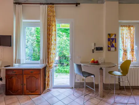 Atelier, Maison 2 personnes à Invorio - Photo 2