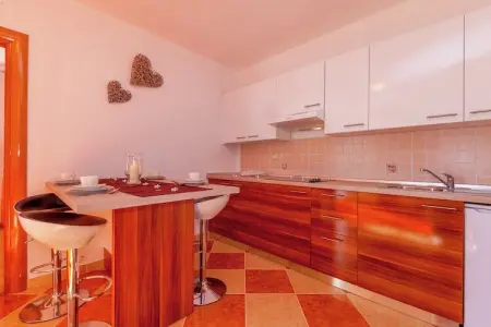 Apartment Dramalj, Gîte rustique avec piscine - Photo 4