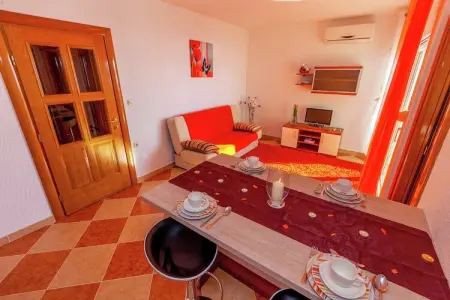 Apartment Dramalj, Gîte rustique avec piscine - Photo 6