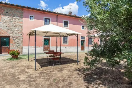 Istrice, Maison de vacances confortable à Capraia e Limite. Piscine - Photo 9