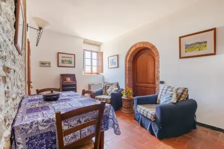 Istrice, Maison de vacances confortable à Capraia e Limite. Piscine - Photo 15