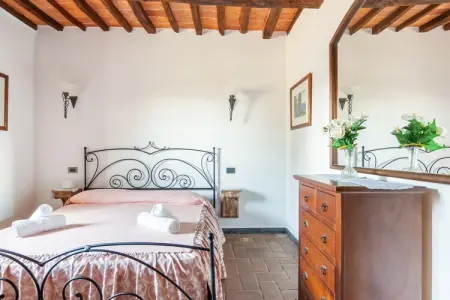 Istrice, Maison de vacances confortable à Capraia e Limite. Piscine - Photo 20