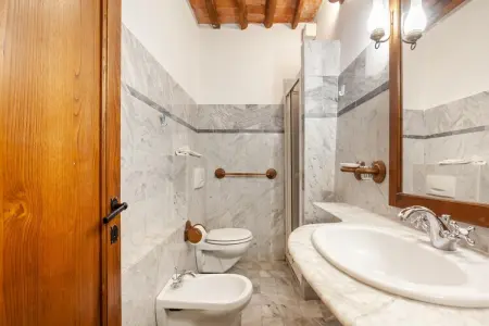 Istrice, Maison de vacances confortable à Capraia e Limite. Piscine - Photo 24