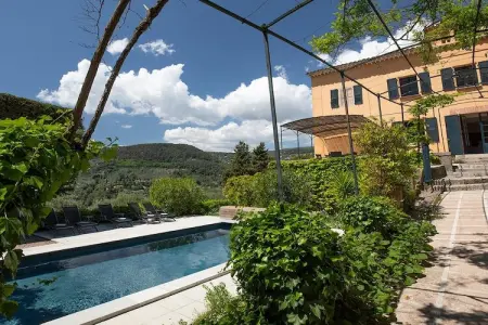 Grasse, Maison de parfumeur du XVIIIe siècle, piscine chauffée et vue - Photo 5