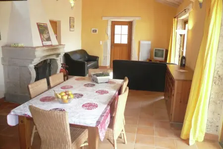Fraissé-des-Corbières, Escapade ensoleillée vers la sérénité - Photo 2