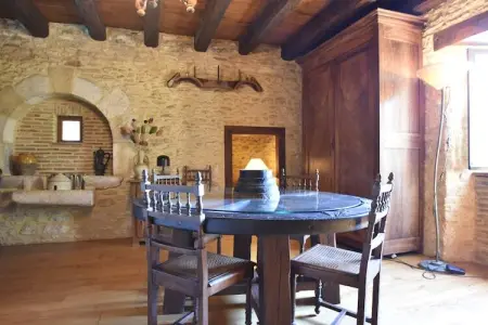 Maison de vacances Besse Micouleaud, Maison de vacances moderne à Besse avec piscine - Photo 12