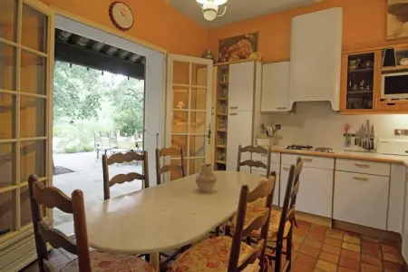 Maison de vacances - VILLENEUVE-LES-AVIGNON, Chalet confortable à 50 m des pistes - Photo 12