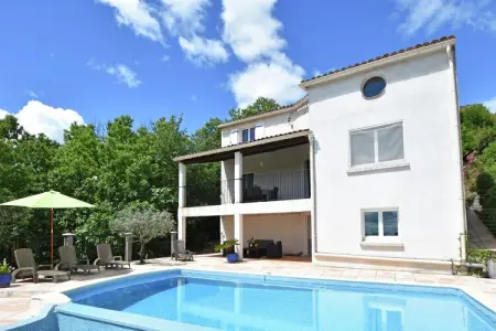 Courry, Vues de Courry : piscine et nature - Photo 9