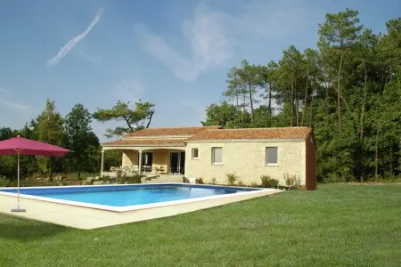 Maison de vacances Montcléra Les Gunies, Maison de vacances avec piscine privée à Montcléra - Photo 3