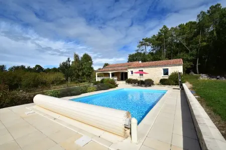Maison de vacances Montcléra Les Gunies, Maison de vacances avec piscine privée à Montcléra - Photo 4