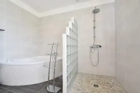 Maison de vacances Montcléra Les Gunies, Maison de vacances avec piscine privée à Montcléra - Photo 23