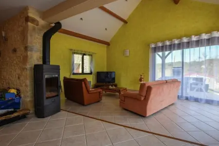 Maison idéale pour les familles, Maison de vacances à Montcléra avec barbecue - Photo 5