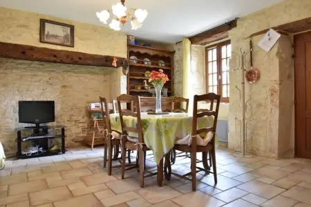 Maison de vacances Uzech, Maison de vacances spacieuse avec piscine privée - Photo 5