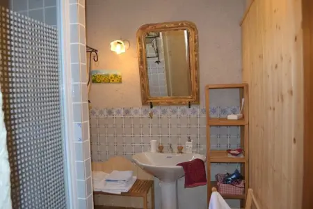 Maison de vacances Brion, Refuge romantique dans la Loire - Photo 18