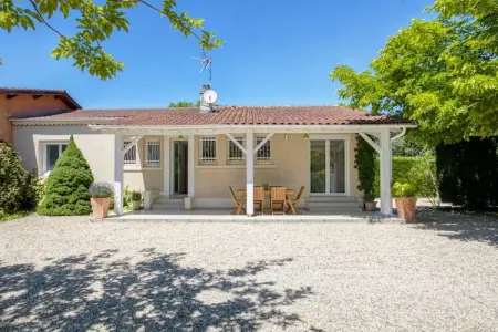 Maison de vacances - BARRY D'ISLEMADE, Maison à Barry-d'Islemade avec Piscine - Photo 1