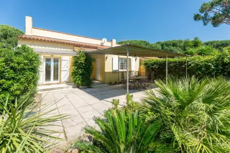 Romarins, Maison sous les pins proche plage de Pampelonne - Photo 24