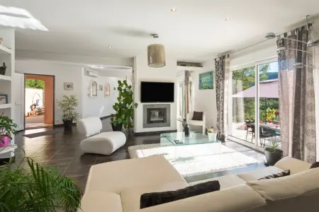 Villa Bargemon, Villa spacieuse avec piscine privée - Photo 1