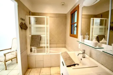 Villa Villars, Villa à Villars avec Piscine et Sauna - Photo 22