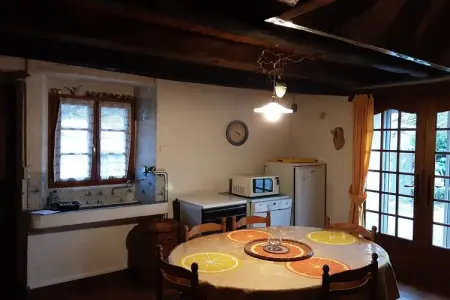Maison de vacances - LA CHAPELLE-AUX-BOIS, Maison à La Chapelle avec jardin - Photo 10