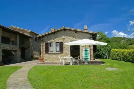 Vaschi Undici Trilo Sei, Maison à Città di Castello avec Piscine - Photo 1
