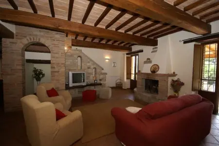 Villa Monte Acuto, Villa à Umbertide avec Piscine et Jardin - Photo 2