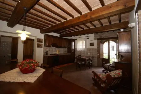 Villa Monte Acuto, Villa à Umbertide avec Piscine et Jardin - Photo 3