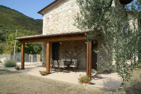 Villa Monte Acuto, Villa à Umbertide avec Piscine et Jardin - Photo 5