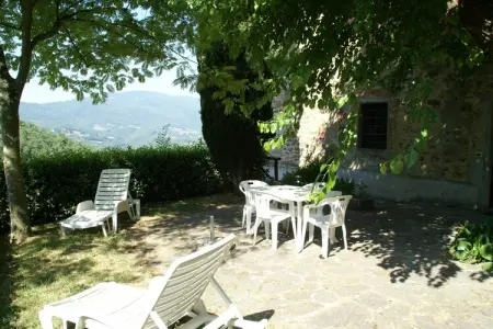 Brunelleschi, Ferme à Dicomano avec vue sur la Toscane - Photo 4