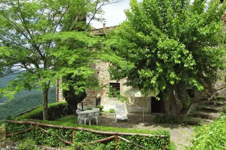 Brunelleschi, Ferme à Dicomano avec vue sur la Toscane - Photo 11