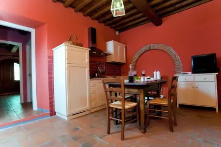 Podere Pulicciano Orciaia, Maison de Vacances à Chianti avec Piscine - Photo 2