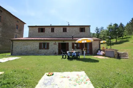Rosa Cremisi, Escapade à la campagne à Apecchio - Photo 6