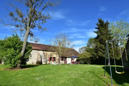 Maison de vacances  St Maurice sur Aveyron ferme, Maison de vacances avec jardin privé dans - Photo 3