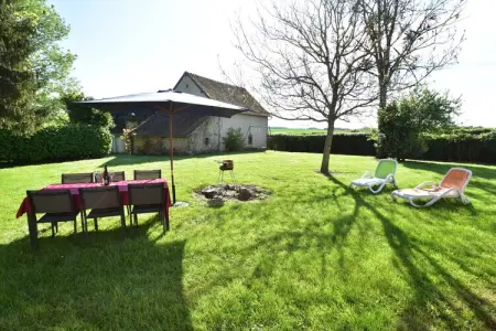 Maison de vacances  St Maurice sur Aveyron ferme, Maison de vacances avec jardin privé dans - Photo 9