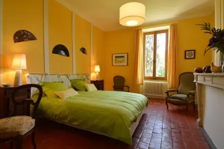 Marcoult, Manoir à Champvert avec terrasse vue étang - Photo 1