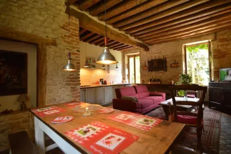 Marcoult, Manoir à Champvert avec terrasse vue étang - Photo 2