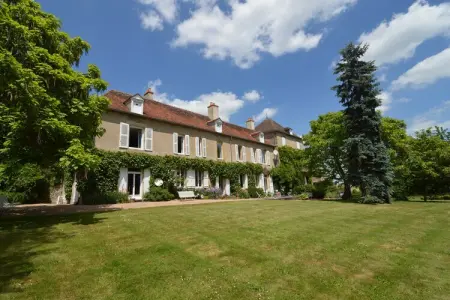 Marcoult, Manoir à Champvert avec terrasse vue étang - Photo 9