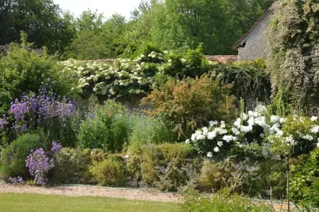 Marcoult, Manoir à Champvert avec terrasse vue étang - Photo 35