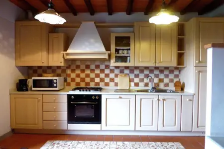 Nocciolo Uno, Maison à Montecarelli avec Piscine - Photo 11