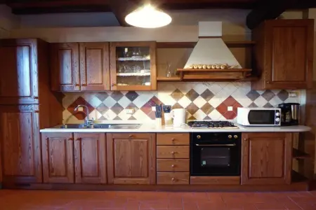 Melograno Otto, Maison à Montecarelli avec Piscine - Photo 9